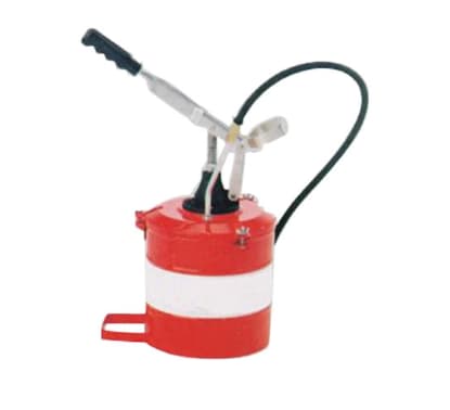Entenda a importância da bomba manual de graxa